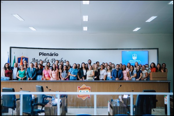 Sessão Solene em homenagem aos profissionais da enfermagem